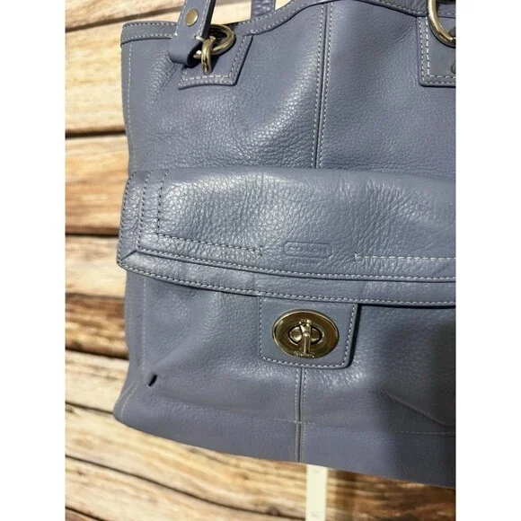 Vintage Blue Coach Penelope Shoulder Bag Purse Leather Bag Charm  *READ* - Picture 4 of 16
